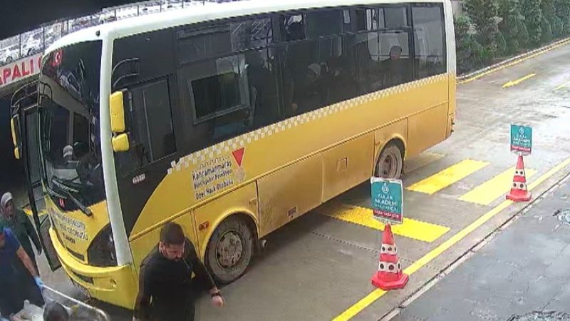 Kahramanmaraş'ta otobüste bayılan çocuk şoförün çabası ile hastaneye yetiştirildi