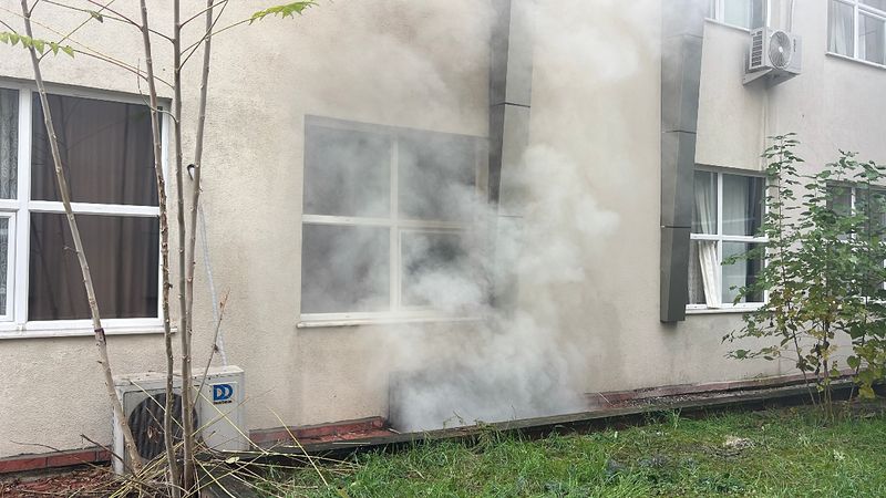 Kocaeli'de ilkokulda yangın