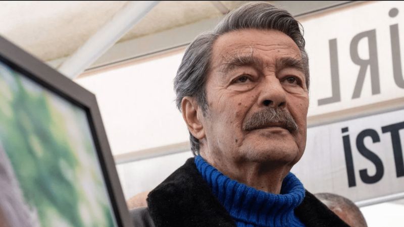 Kadir İnanır'dan yeni kare geldi