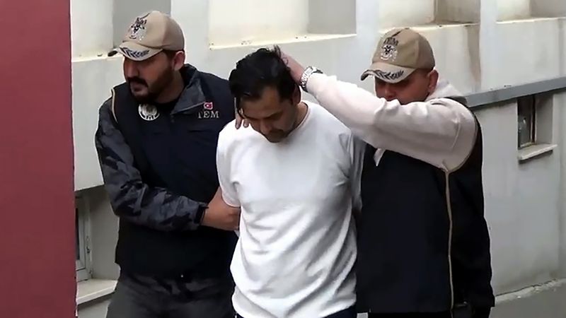 Adana'da firari FETÖ hükümlüsü yakalandı