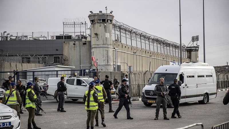 İsrail, hapishanelerdeki Filistinli esirleri soğukla cezalandırıyor