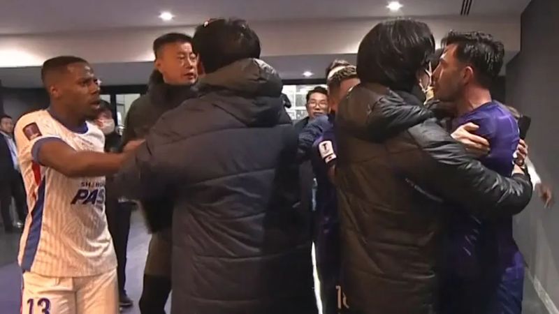 Devre arasında gergin anlar: Tolgay Arslan sinirden çılgına döndü...