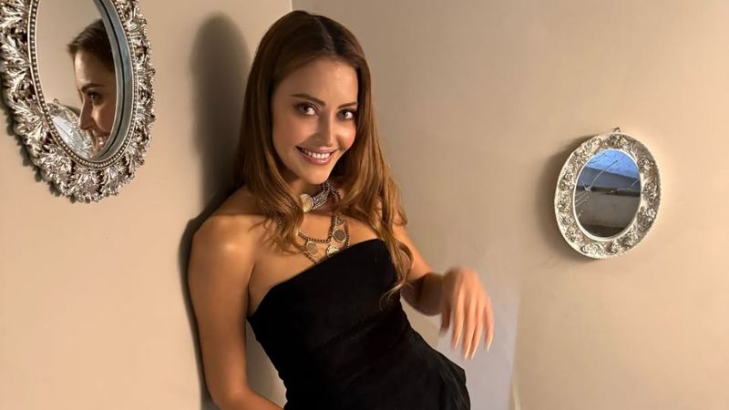 Best Model birincisi Umre'ye gitti; Tesettürlü hali beğeni çekti... - Ensonhaber