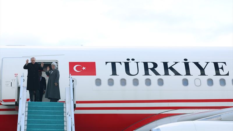 Cumhurbaşkanı Erdoğan, Türkmenistan'a gitti