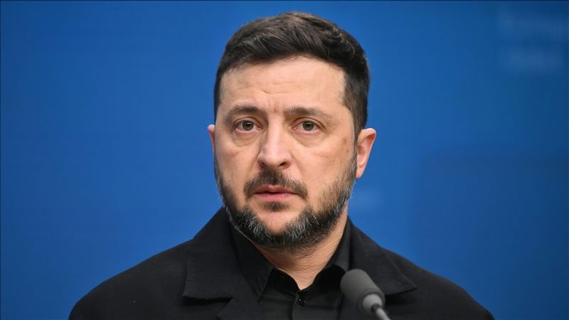 Vladimir Zelensky: Ukrayna demokrasiden kaçmıyor