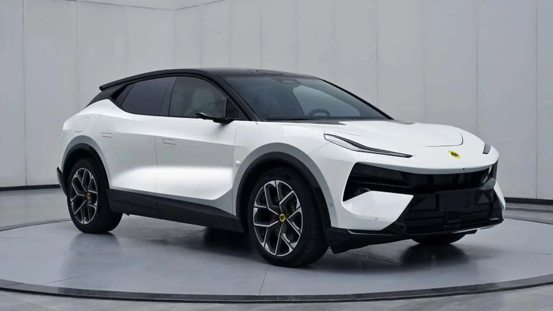 Lotus  ilk PHEV modelini tanıttı: 'For Me'