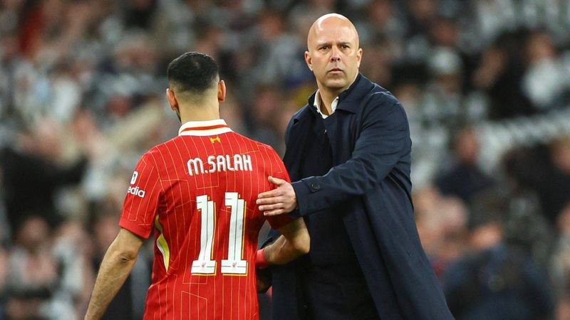 Liverpool Teknik Direktörü Slot, Salah ile görüşecek