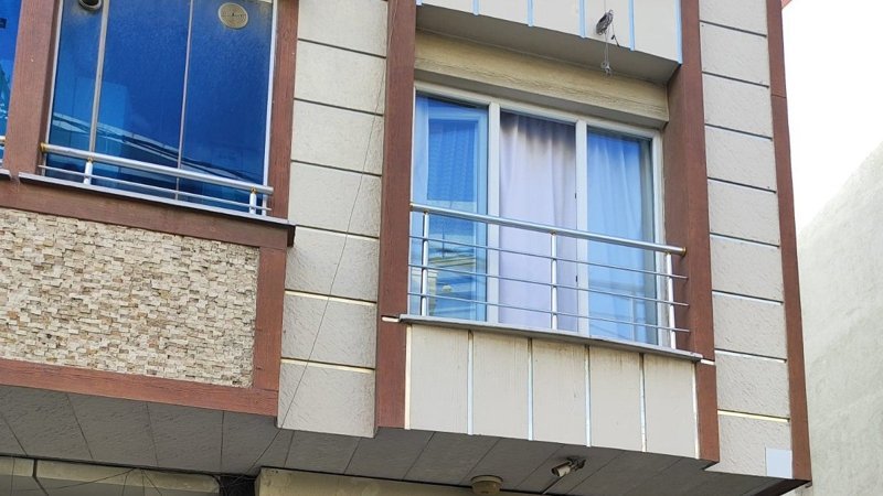 İstanbul'da kaçak şekerleme atölyesine yapılan baskında 9 ton 400 kilo ürün imha edildi