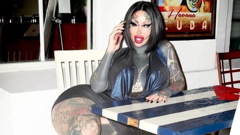 Estetik ameliyatlarıyla ünlü modelin gizemli ölümü