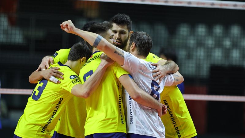 Fenerbahçe, İstanbul Büyükşehir Belediyespor'a set vermedi