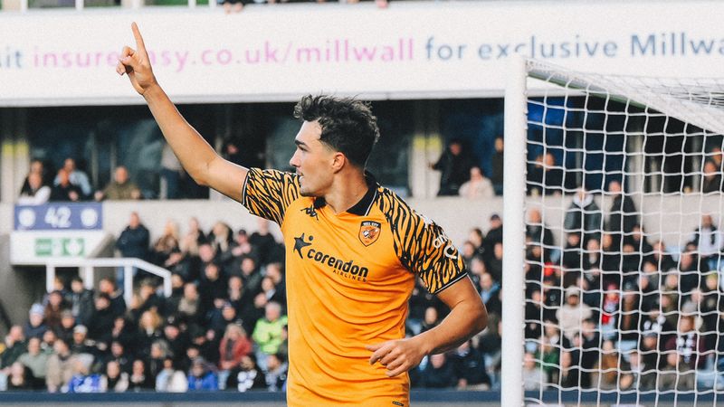 Hull City, Millwall'a üç attı!