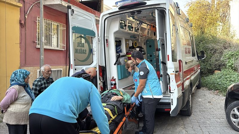 Aydın’da balkon tentesi çöktü: 53 yaşındaki kişi yaralandı