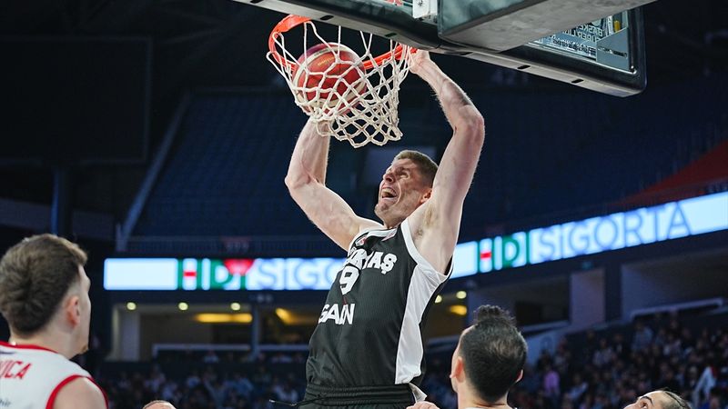 Beşiktaş, potada yüksekten uçuyor