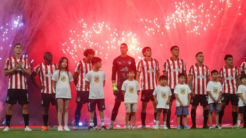 Galatasaray'dan Fernando Muslera'ya tebrik mesajı