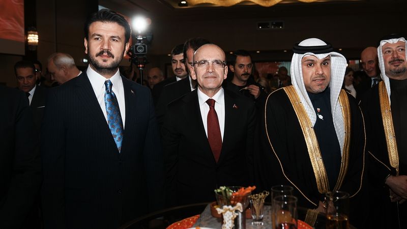 Mehmet Şimşek: Bahreyn'in vizyon 2030 hedeflerini yakından takip ediyoruz