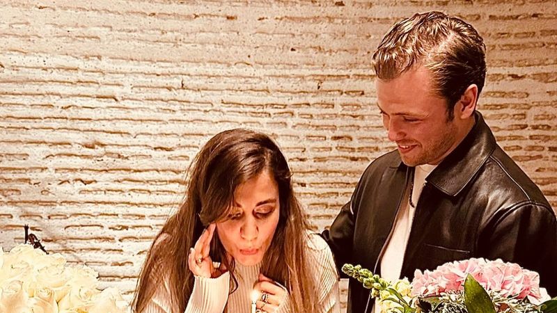 Tolga Sarıtaş'ın eşi paylaştı! Oğlu Ali ile poz verdi