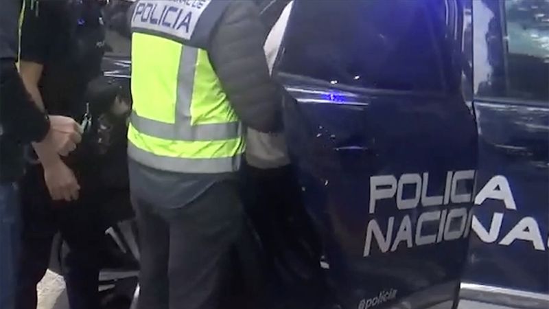 57 kişi gözaltında! İspanya'da fanatik taraftar gruplarına operasyon