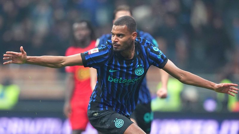 Inter'de oynayan Andy Diouf, Fenerbahçe'nin maçına geldi