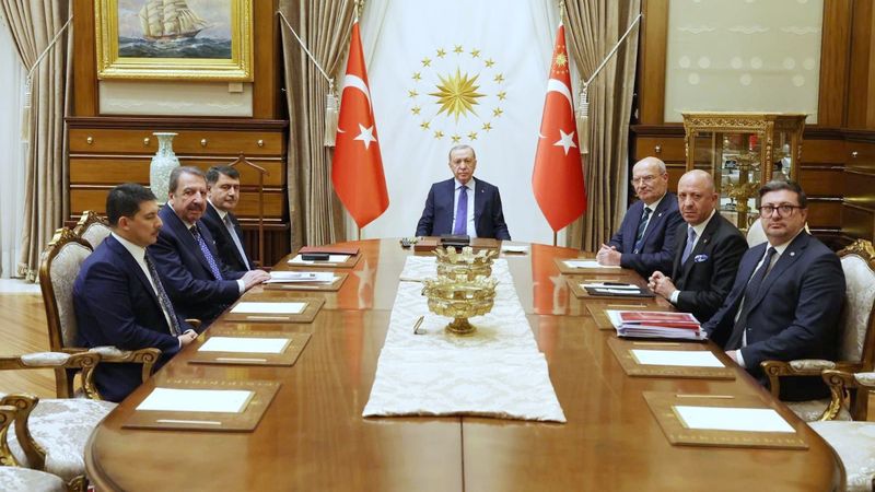 Cumhurbaşkanı Erdoğan, Ankara’nın ekonomi aktörlerini Külliye’de ağırladı