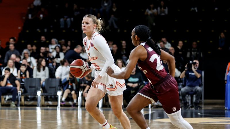 ÇBK Mersin, Rapid Bükreş'i devirdi