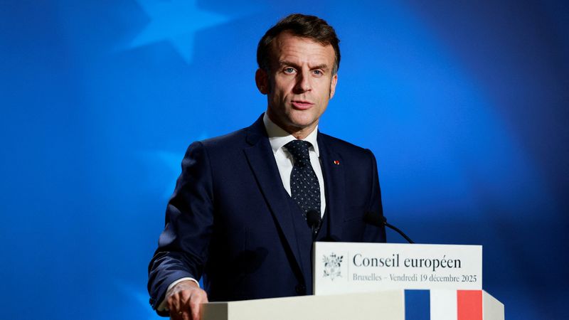 Macron: Putin ile Ukrayna konusunda görüşmek gerekecek