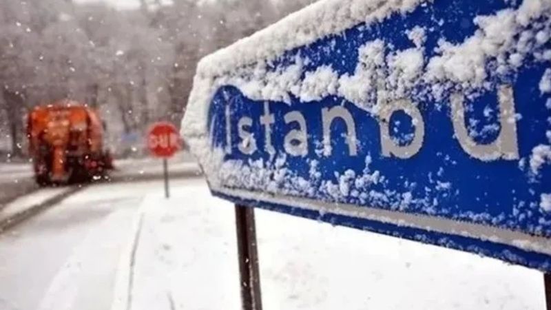 İstanbul’a yılbaşı öncesi müjde verildi: Lapa lapa kar geliyor