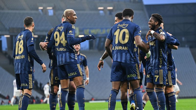 Fenerbahçe, Eyüpspor'a 3 attı!