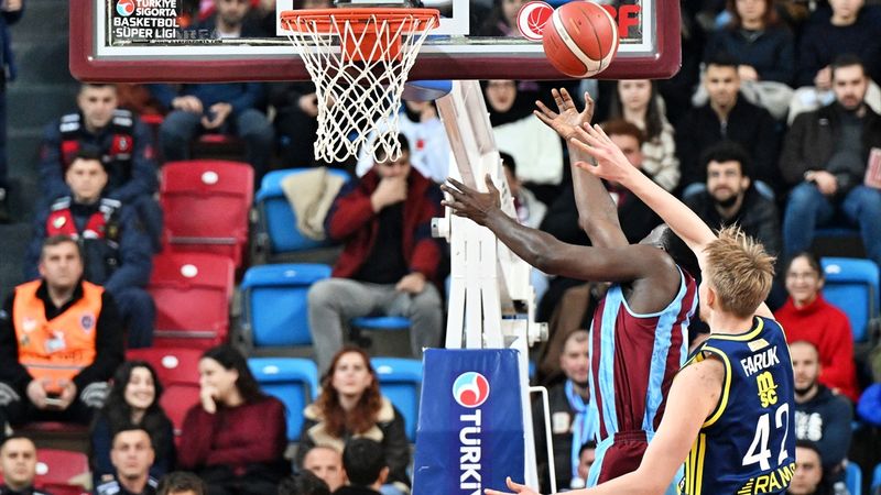 Trabzonspor'dan Fenerbahçe'ye 26 sayılık fark!