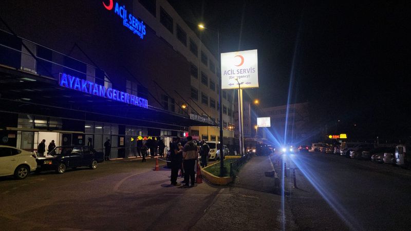 Zonguldak'ta bir kadın boşanma aşamasındaki eşini bıçakla ağır yaraladı