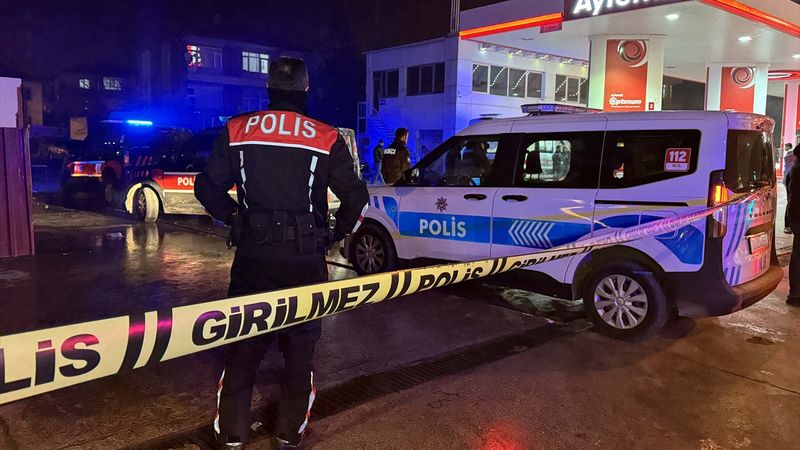 Kırıkkale'de silahlı ve bıçaklı kavgada 3 kişi yaralandı