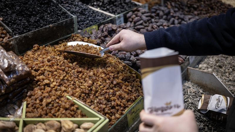 Kuruyemişçilerde yılbaşı hareketliliği