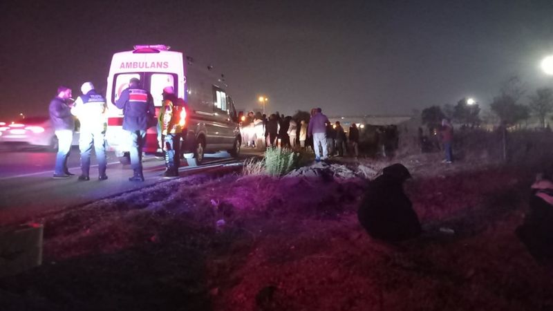 Diyarbakır'da minibüsün çarpmasıyla ölen adama kızı böbreğini vermiş