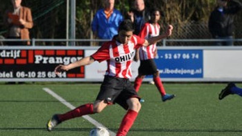 Kaan Baysal: Sneijder ile rekabet edeceğim