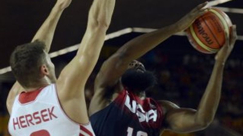 12 Dev Adam ABD karşısında son periyoda kadar dayandı