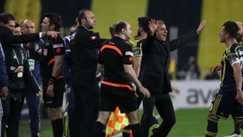 Emre Belözoğlu: Anam avradım olsun İstanbul burası İZLE