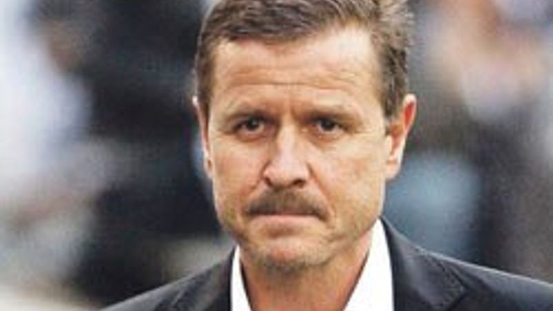 Cüneyt Tanman istifa etti