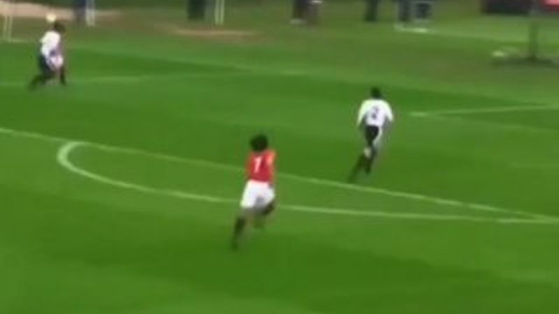 Aidan Barlow İlhan Mansız hareketi yapıp gol attı - İZLE