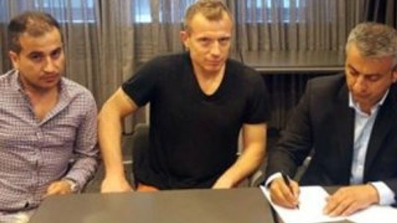 Elazığspor Serdar Kulbilge'nin sözleşmesini uzattı