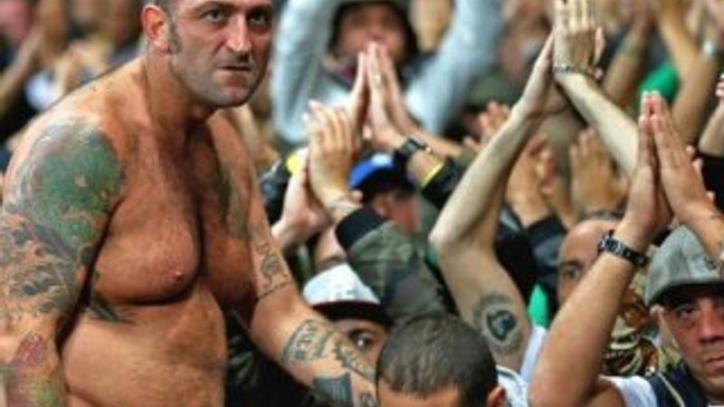 Napoli taraftarına zorunlu şehir turu yaptırılacak