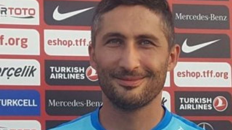 Sabri Sarıoğlu: Milli Takım'a döndüğüm için mutluyum