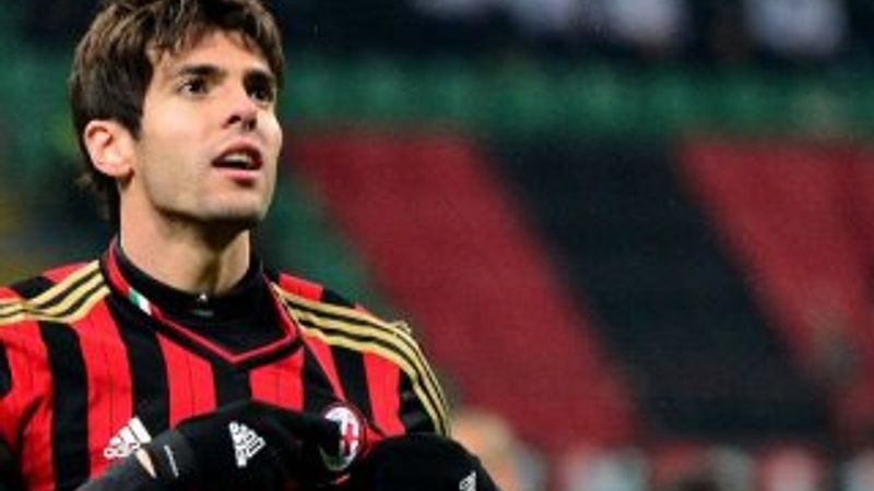 Kaka futbola veda etti