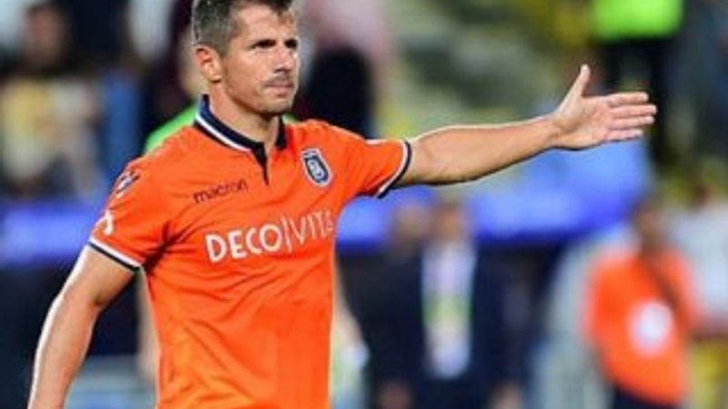Emre Belözoğlu Fenerbahçe'ye dönüyor