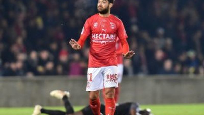 Galatasaray'dan Teji Savanier atağı