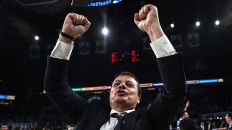 Ergin Ataman, 2 yıl daha Efes'te