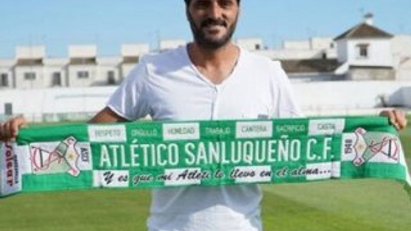 Güiza, Atletico Sanluqueno ile sözleşme uzattı