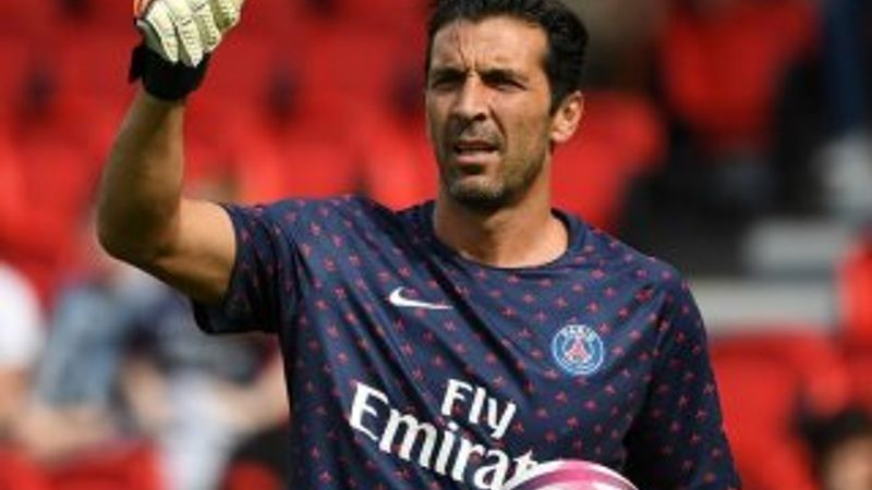 Buffon, Juventus'a dönüyor