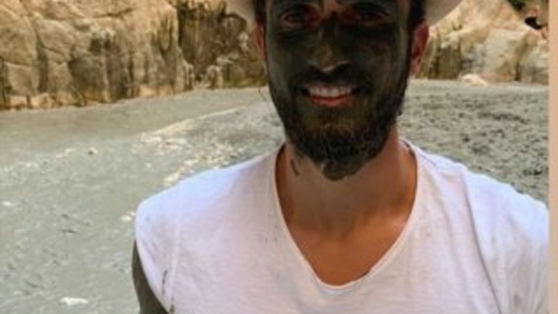 Yusuf Yazıcı yüzünü boyadı