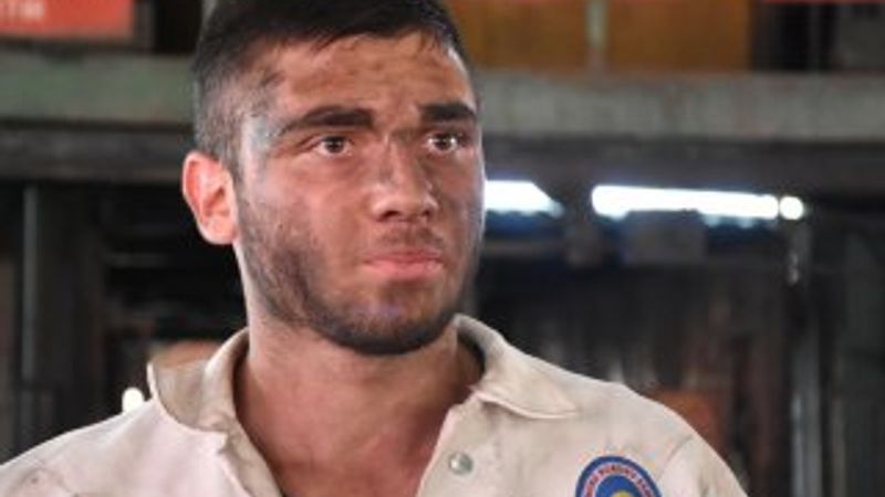 18 yaşındaki futbolcu, madenci oldu