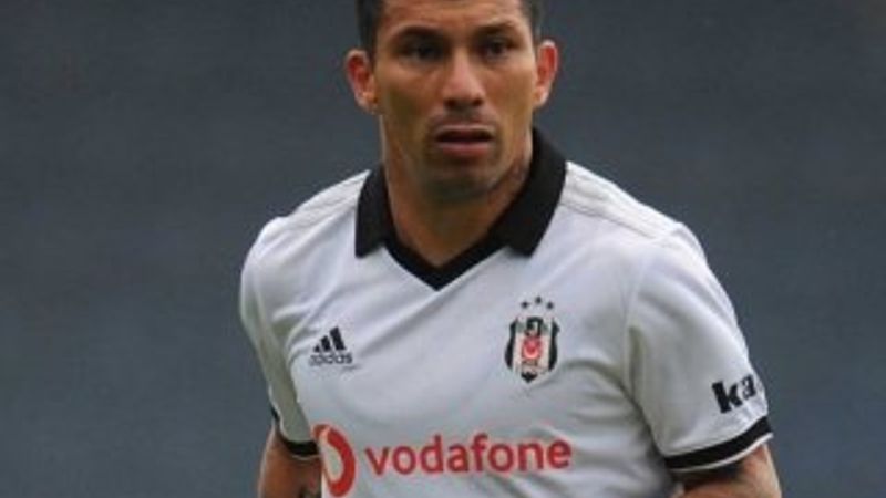 Medel'e Fiorentina talip oldu