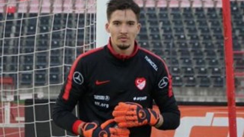 Altay Bayındır Fenerbahçe'de